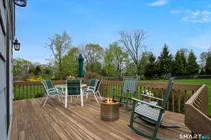 147 Carriage Dr, Fairfield, CT 06890 - Photo 35