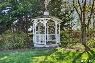 61 Ingham Hill Rd, Old Saybrook, CT 06475 - Photo 27