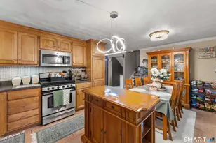 7 Plainfield Dr, Waterbury, CT 06708 - Photo 7