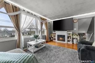 7 Plainfield Dr, Waterbury, CT 06708 - Photo 13