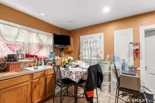 61 Elmer St, East Hartford, CT 06108 - Photo 9