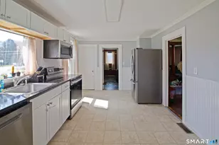 128 Smith Ave, Norwich, CT 06360 - Photo 17