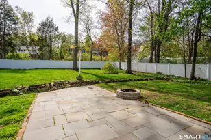 25 Meadow Farms Rd, West Hartford, CT 06107 - Photo 31