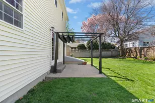 235 Laurel St, Stratford, CT 06615 - Photo 27