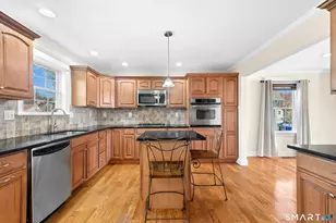 235 Laurel St, Stratford, CT 06615 - Photo 13