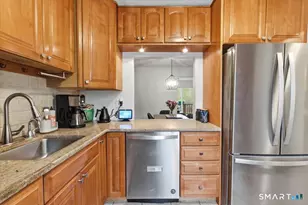 2 Locust Ln, Brookfield, CT 06804 - Photo 5