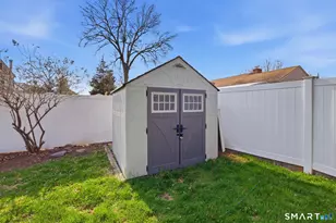 38 Juniper St, Newington, CT 06111 - Photo 25