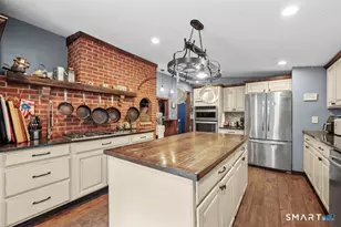 170 E Plymouth Rd, Plymouth, CT 06786 - Photo 7