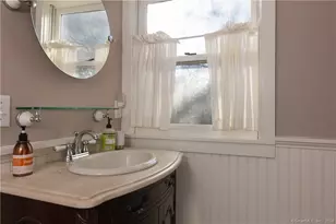 323 Green Hill Rd, Madison, CT 06443 - Photo 15