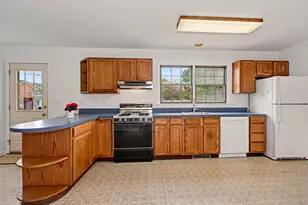 43 Randall Ave, Stamford, CT 06905 - Photo 11