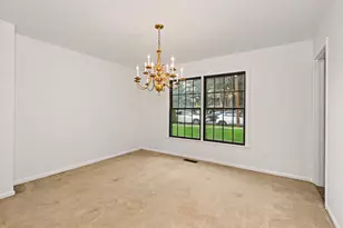 43 Randall Ave, Stamford, CT 06905 - Photo 9