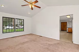 43 Randall Ave, Stamford, CT 06905 - Photo 15