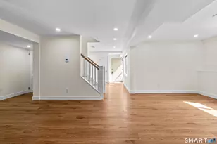 564 Pequot Ln, Stratford, CT 06614 - Photo 15