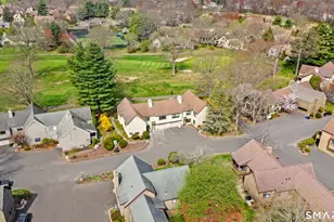 564 Pequot Ln, Stratford, CT 06614 - Photo 19