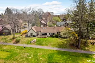 564 Pequot Ln, Stratford, CT 06614 - Photo 23