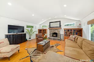 179 Lawrence Rd, Fairfield, CT 06824 - Photo 15