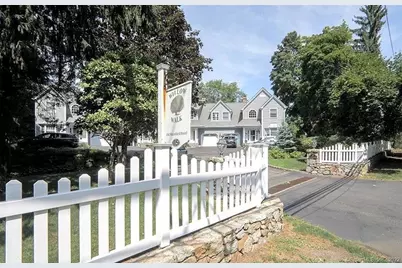 13 Old Stamford Road #13, New Canaan, CT 06840 - Photo 35