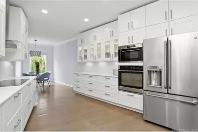 13 Old Stamford Road #13, New Canaan, CT 06840 - Photo 9