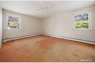 218 Woodland Avenue, Bloomfield, CT 06002 - Photo 21