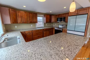 135 Middlesex Ave, Chester, CT 06412 - Photo 11