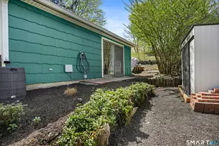 25 Oxford St, Bethel, CT 06801 - Photo 19