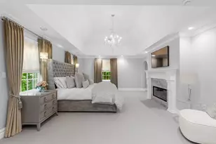 34 Carrington Dr, Greenwich, CT 06831 - Photo 15