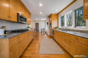 7 Shirecrest, Avon, CT 06001 - Photo 7
