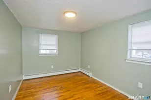 21 Lownds Dr, Windsor Locks, CT 06096 - Photo 7