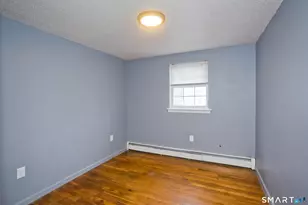 21 Lownds Dr, Windsor Locks, CT 06096 - Photo 9