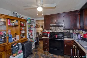 21 Lownds Dr, Windsor Locks, CT 06096 - Photo 21