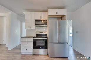 84 Jackson St, Torrington, CT 06790 - Photo 11