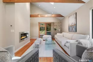 286 Strobel Rd, Trumbull, CT 06611 - Photo 5