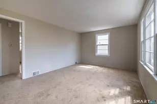 150 Trumbull Ave, Bridgeport, CT 06606 - Photo 7