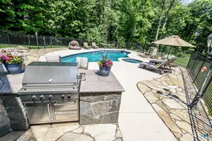 8 Rock Ridge Ct, New Fairfield, CT 06812 - Photo 35