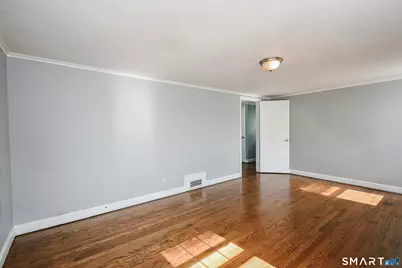 35 Sequin Street, Hartford, CT 06106 - Photo 11