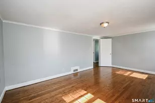 35 Sequin St, Hartford, CT 06106 - Photo 11