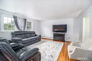 16 Chestnut Dr, Derby, CT 06418 - Photo 7