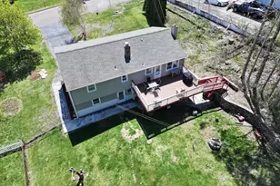 16 Chestnut Dr, Derby, CT 06418 - Photo 35