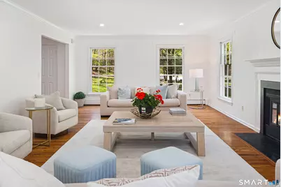 171 Proprietors Crossing, New Canaan, CT 06840 - Photo 5