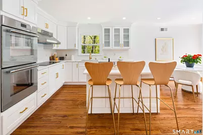 171 Proprietors Crossing, New Canaan, CT 06840 - Photo 9