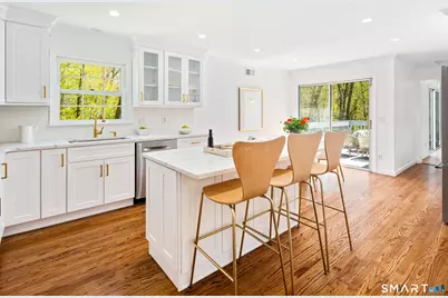 171 Proprietors Crossing, New Canaan, CT 06840 - Photo 11