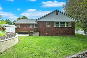 110 Beauvue Terrace, Bridgeport, CT 06606 - Photo 5