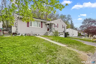 7 Newport Dr, Waterbury, CT 06705 - Photo 33