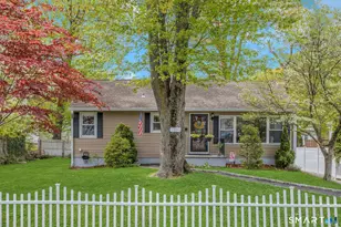 29 Chatham Dr, Norwalk, CT 06854 - Photo 7