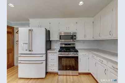 62 Butternut Circle, Wethersfield, CT 06109 - Photo 7