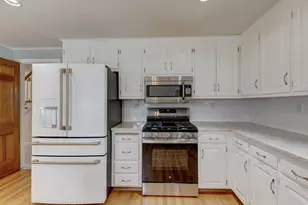 62 Butternut Cir, Wethersfield, CT 06109 - Photo 7