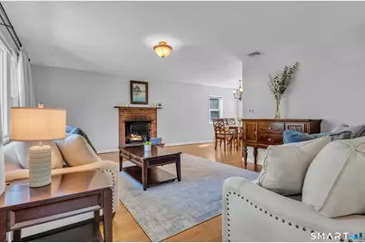 44 Palmer Woods Circle, Branford, CT 06405 - Photo 3