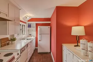 48 State St, Guilford, CT 06437 - Photo 15