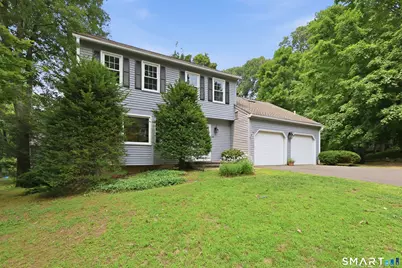 28 Green Woods Lane, Farmington, CT 06085 - Photo 3