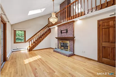 28 Green Woods Lane, Farmington, CT 06085 - Photo 13